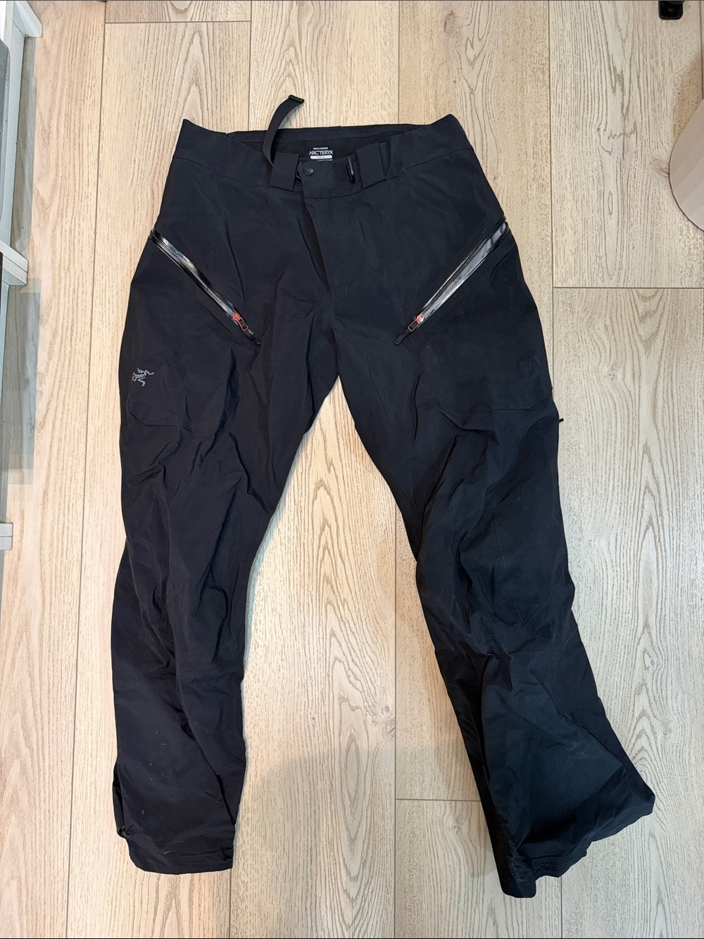 Arc'teryx Men's Black Technical Cargo Pants with Zippered Thigh Pockets